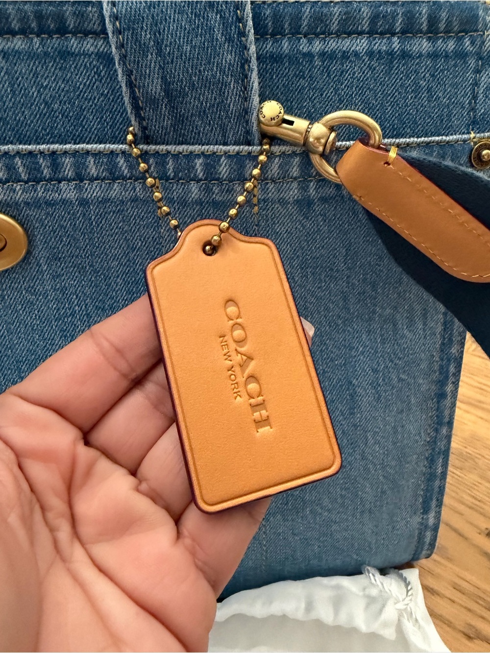 COACH Denim Cargo Tote & Dust Bag NWOT - Picture 3 of 15